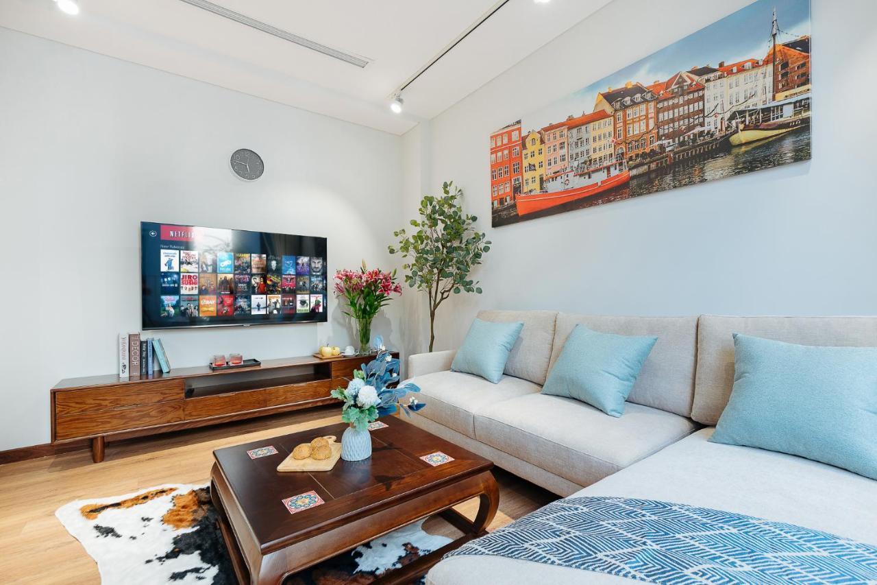 Margaery Boutique Apartment & Skyon9 Rooftop Bar Hanoi Exterior photo