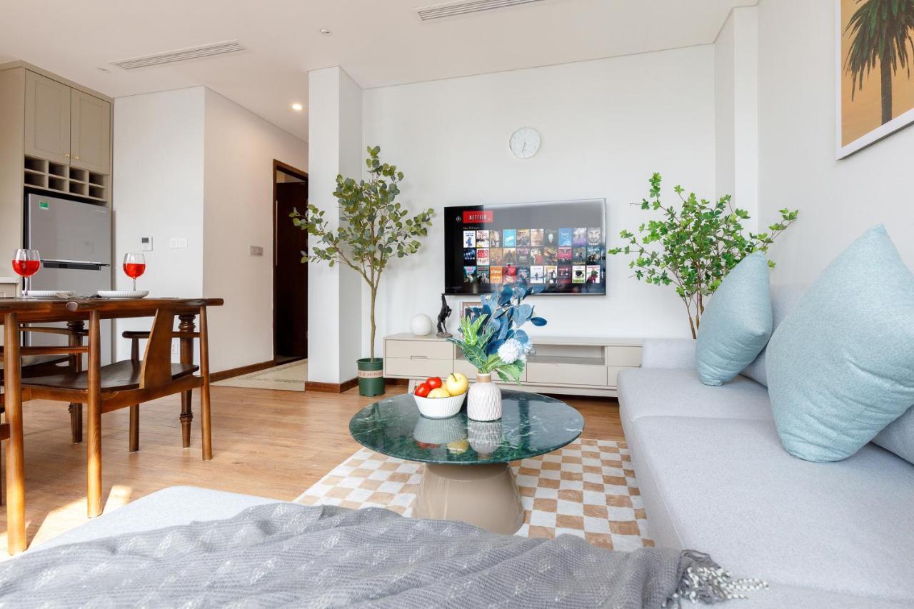 Margaery Boutique Apartment & Skyon9 Rooftop Bar Hanoi Exterior photo