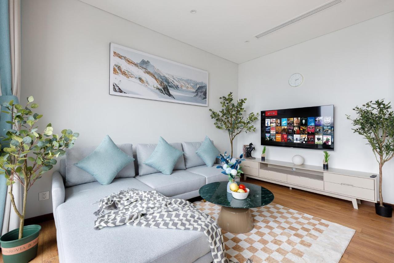 Margaery Boutique Apartment & Skyon9 Rooftop Bar Hanoi Exterior photo