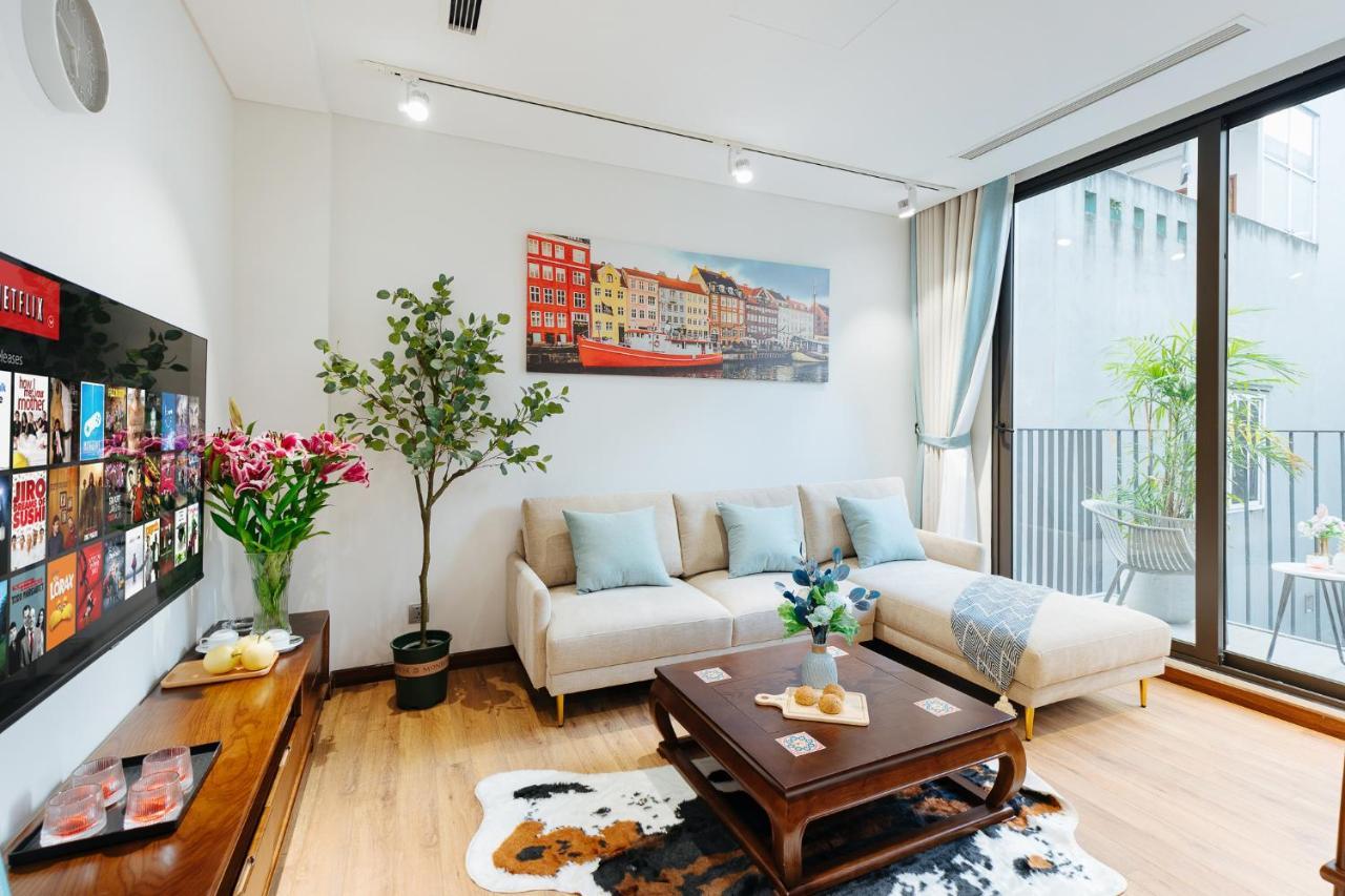 Margaery Boutique Apartment & Skyon9 Rooftop Bar Hanoi Exterior photo