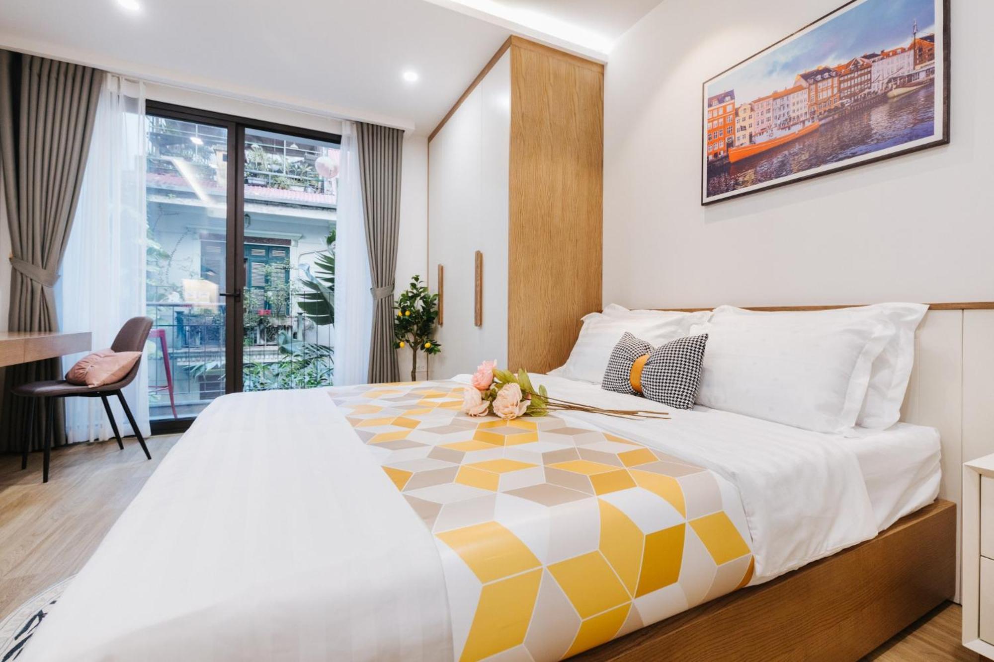 Margaery Boutique Apartment & Skyon9 Rooftop Bar Hanoi Exterior photo