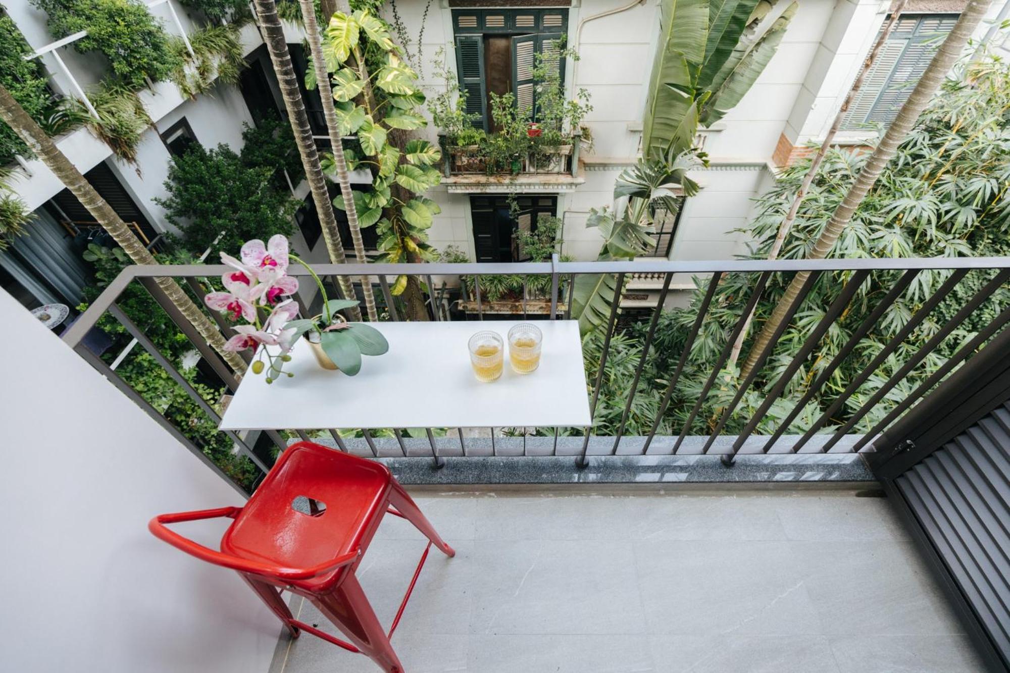 Margaery Boutique Apartment & Skyon9 Rooftop Bar Hanoi Exterior photo