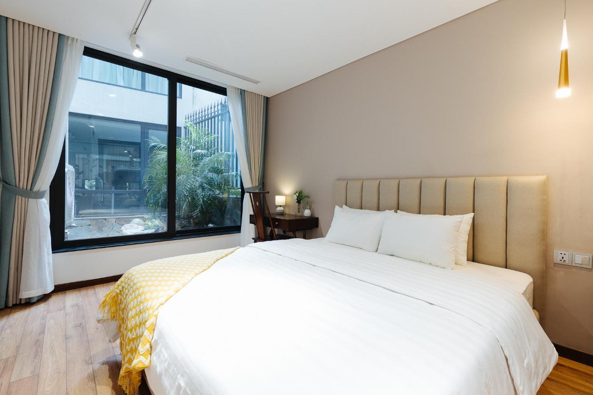 Margaery Boutique Apartment & Skyon9 Rooftop Bar Hanoi Exterior photo